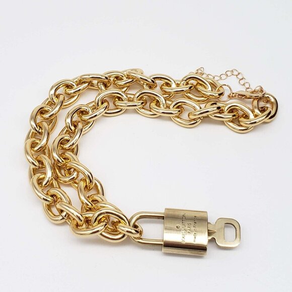 100% Auth Louis Vuitton Lock & Key with Unbranded Gold Plated Chain Necklace - Picture 4 of 7